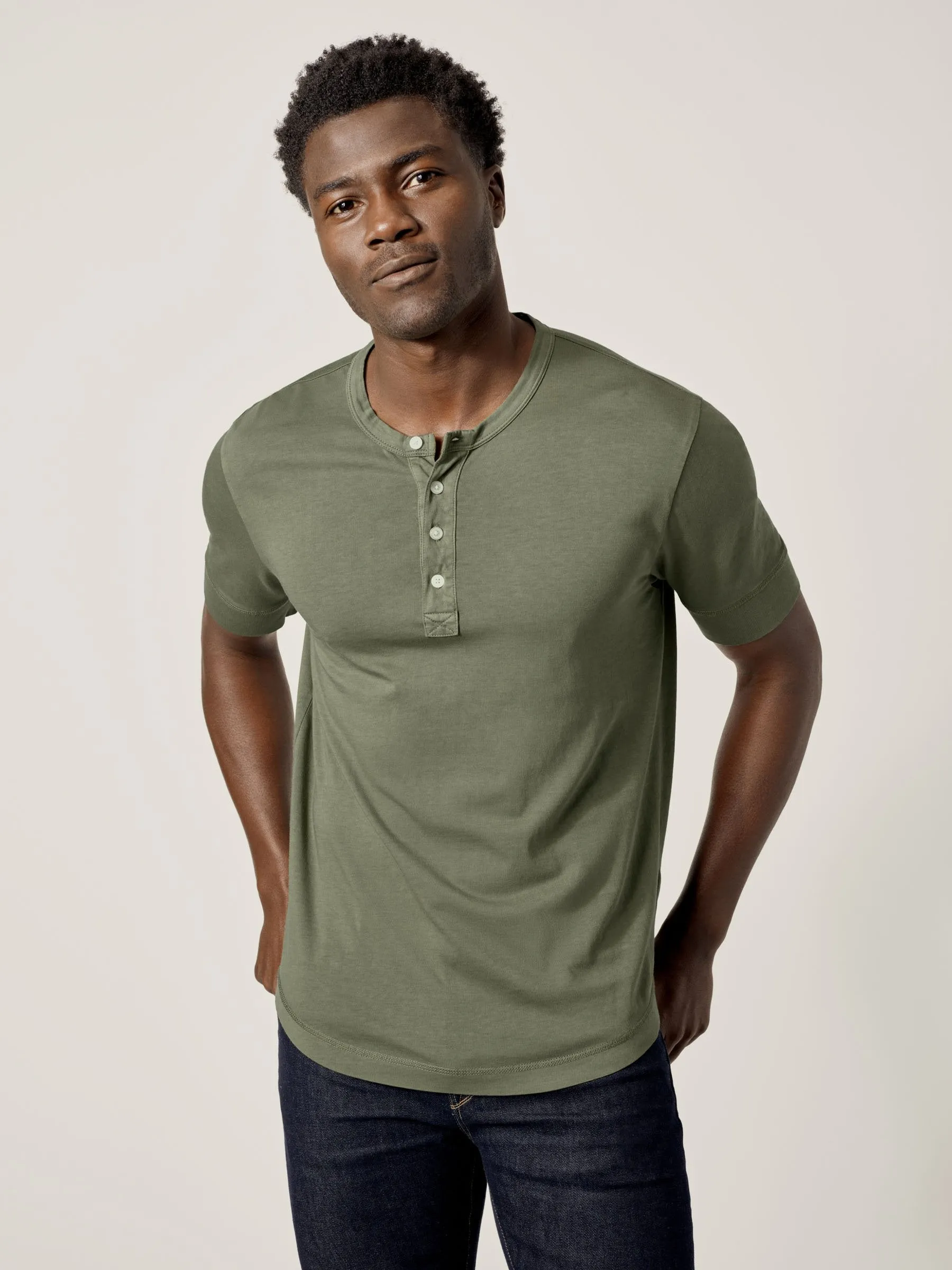 Moss Venice Wash Pima Short Sleeve Curved Hem Henley