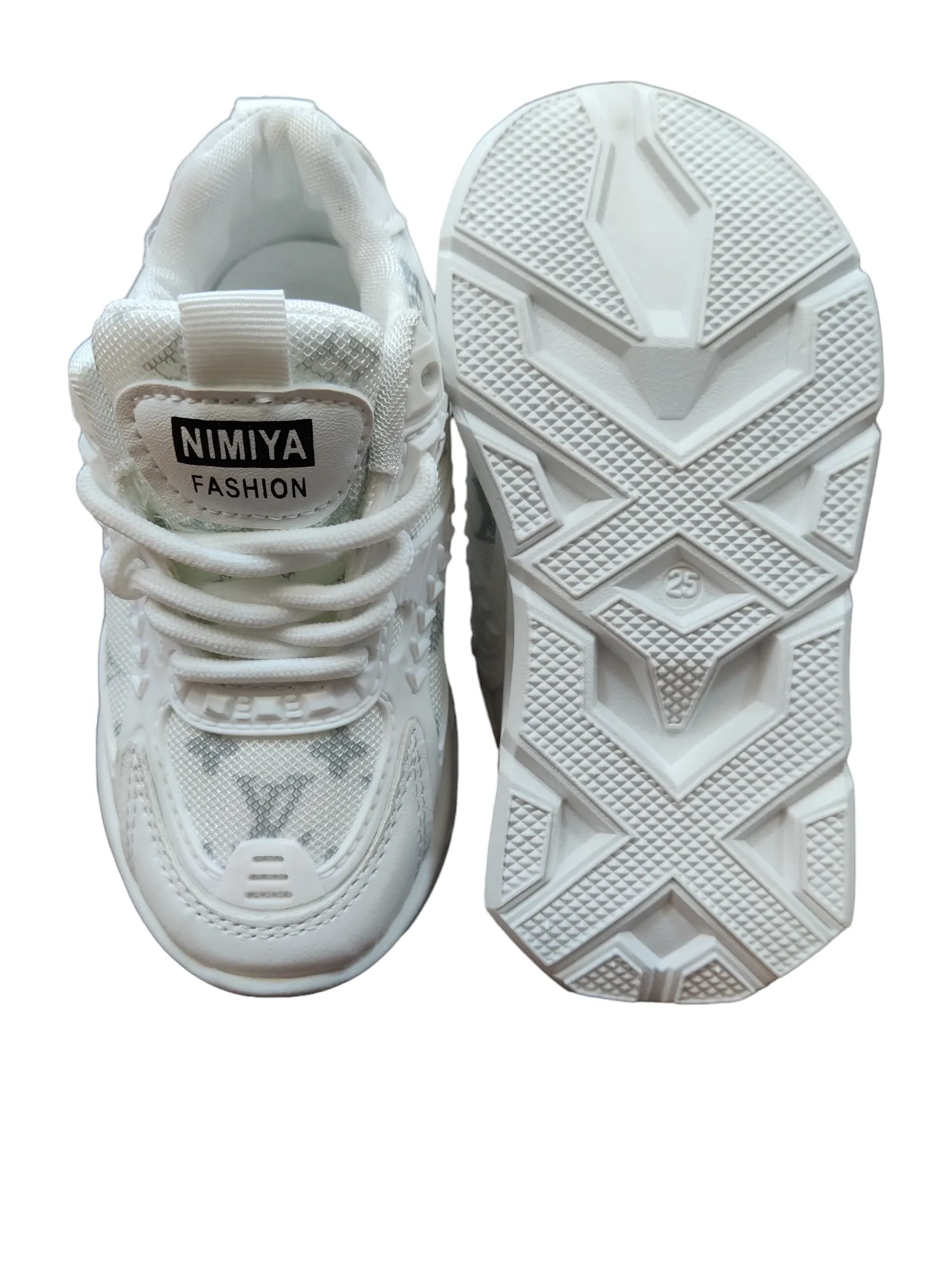 WHITE SHOES FOR KIDS7-9 YEARS